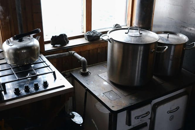 cooking-close-to-windows